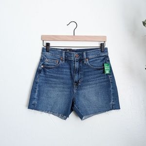 NWT Gap 4" High Rise Denim Shorts